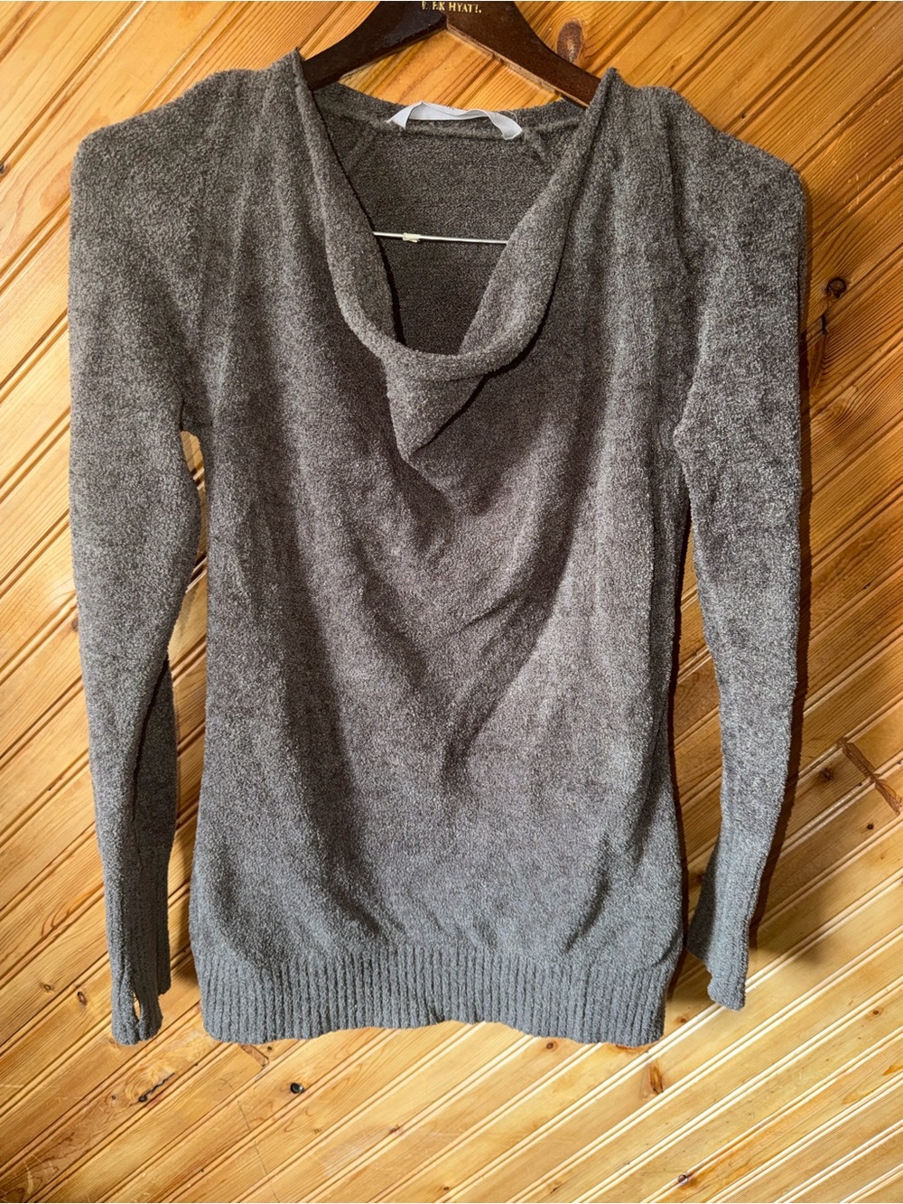 Athleta Cozy Greige cowl Neck Women’s Sweater